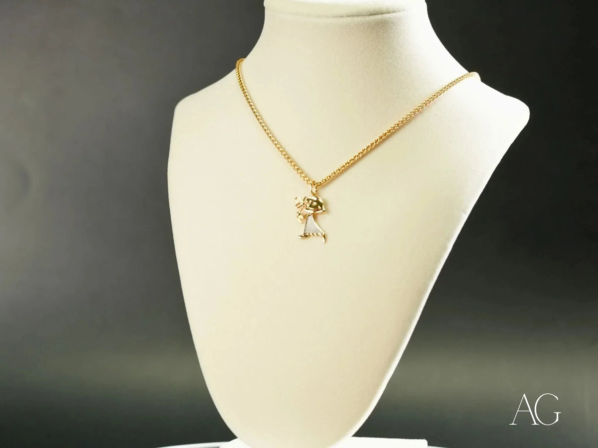 Golden Elegance: 18k Solid Gold Cat Pendant Necklace