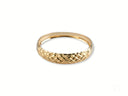 Golden Grace 18k Aparador Ring with diamond-cut gold band