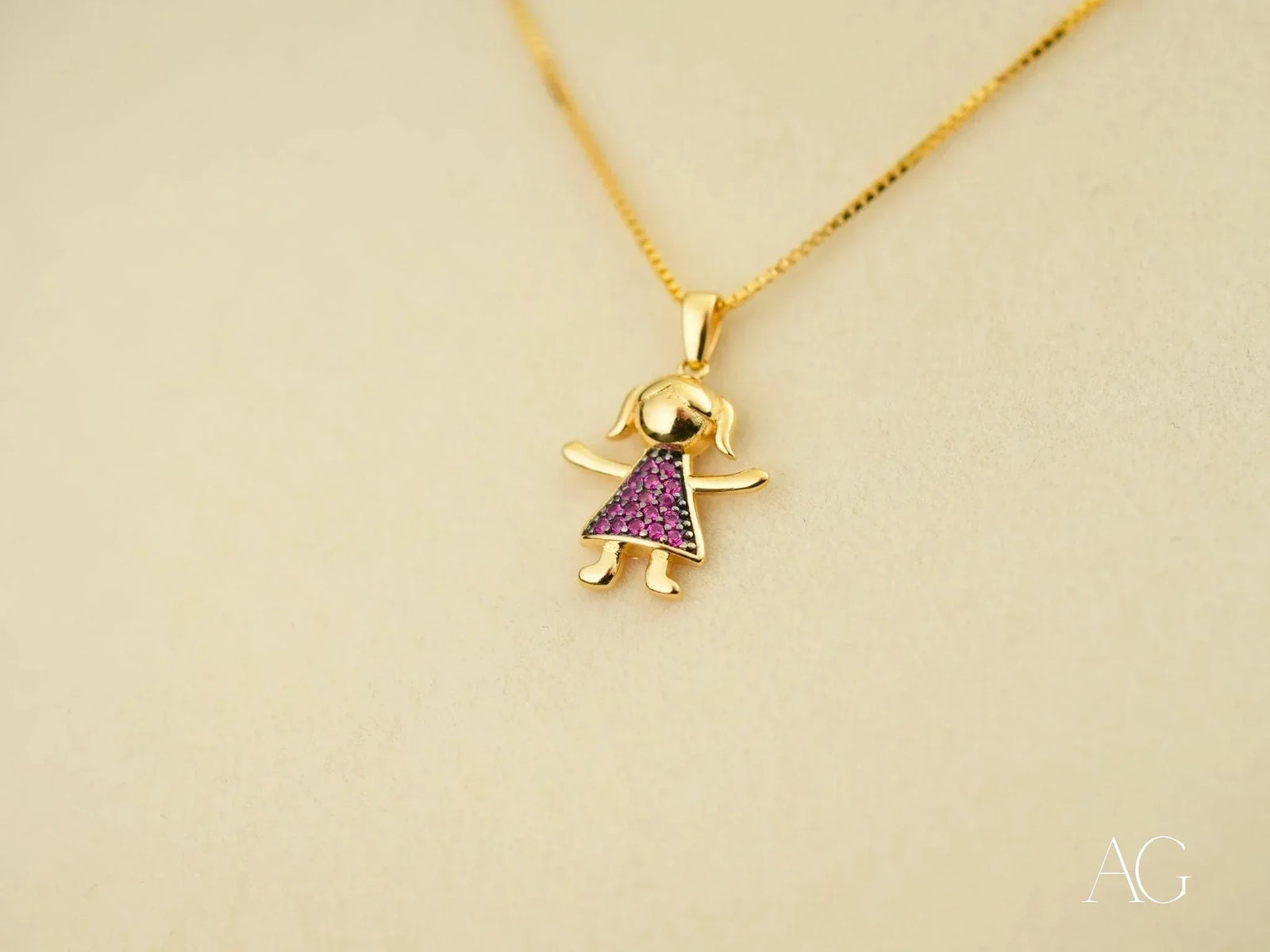 18k solid gold love pendant with girl shape and pink stones