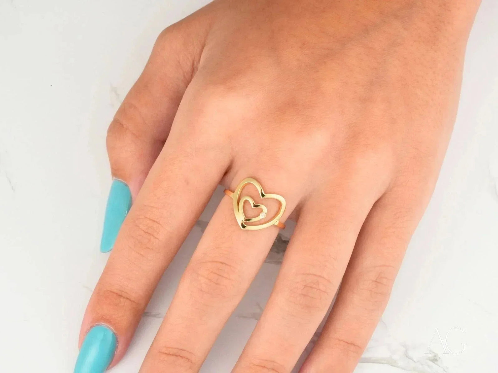 Gold heart ring with inner outline from Heart Ring with Diamond 4Hs Collection