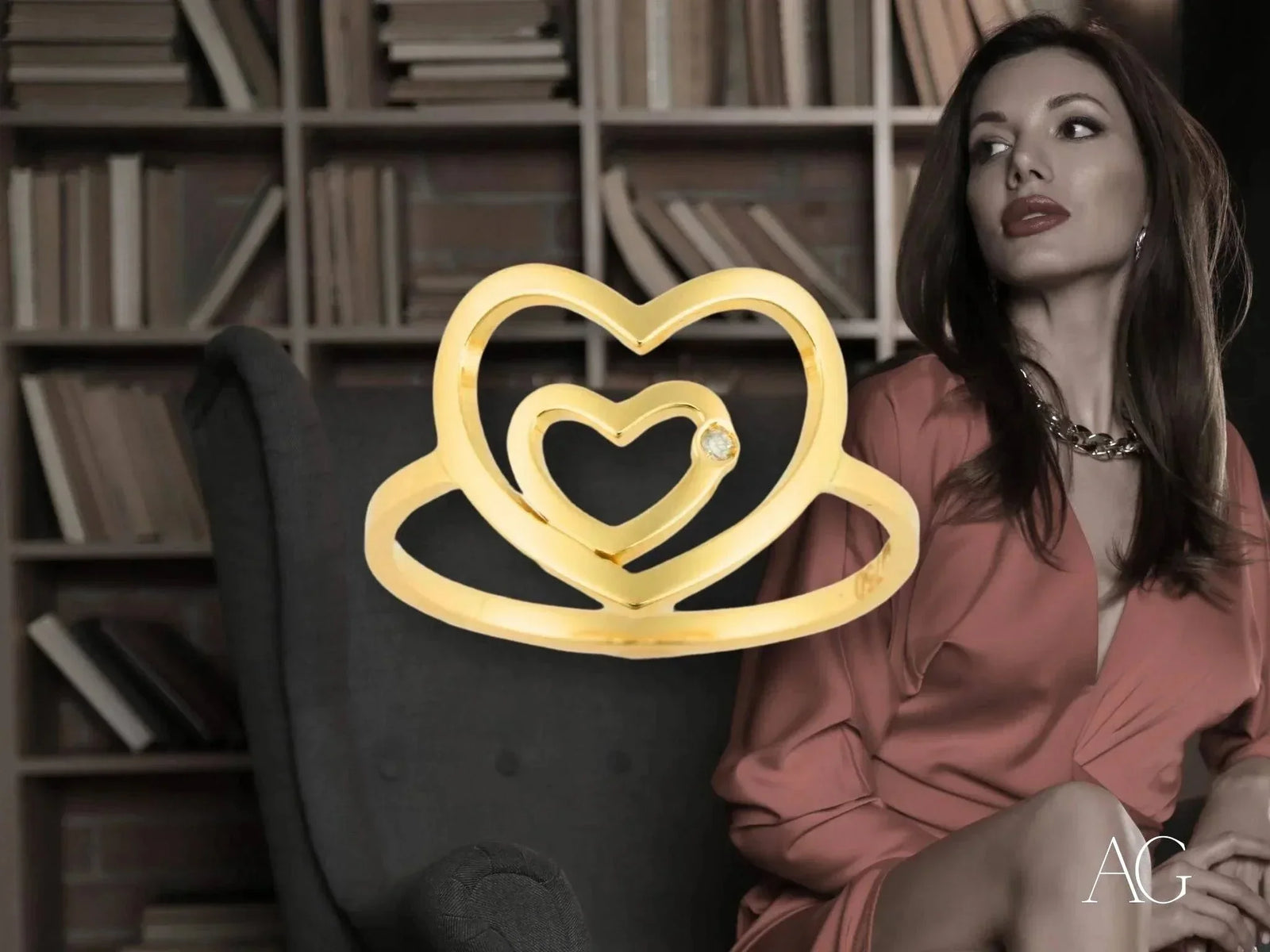 Gold heart ring with diamond accent from 4H’s Collection