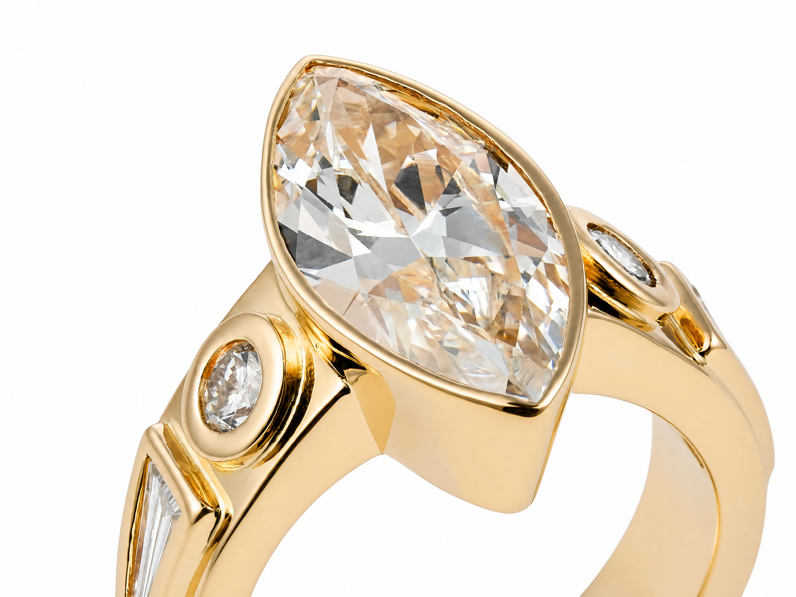 5ct Marquise Cut Diamond Ring – 18K Yellow Gold Bezel