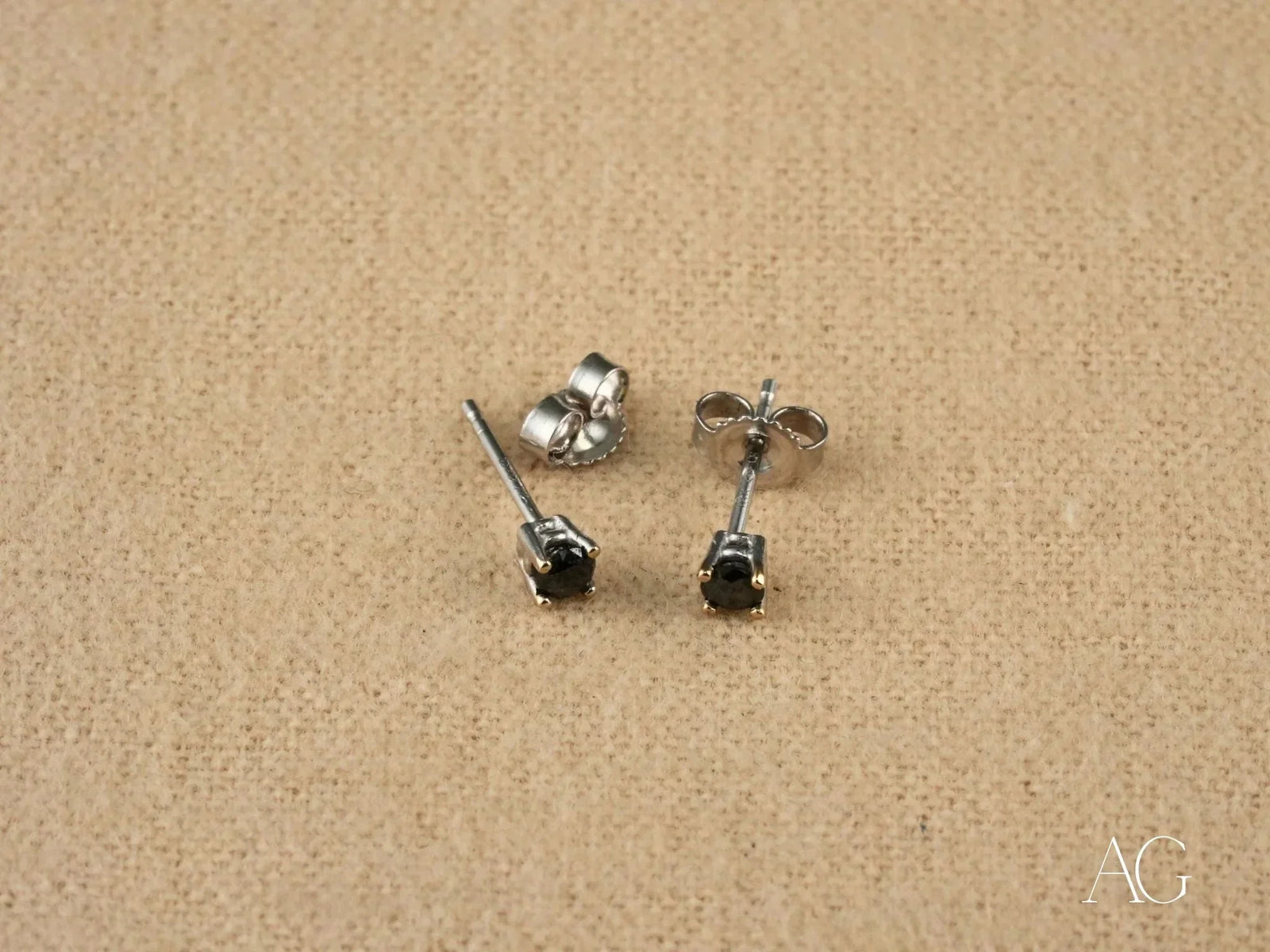 18k white gold black diamond stud earrings with noir elegance