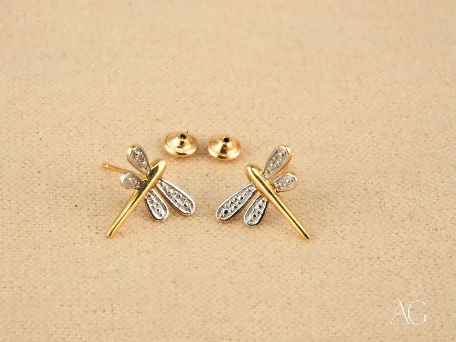 Dragonfly Earrings – Elegant & Unique