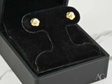 Petal Pearl 18K yellow gold floral earrings with pearls