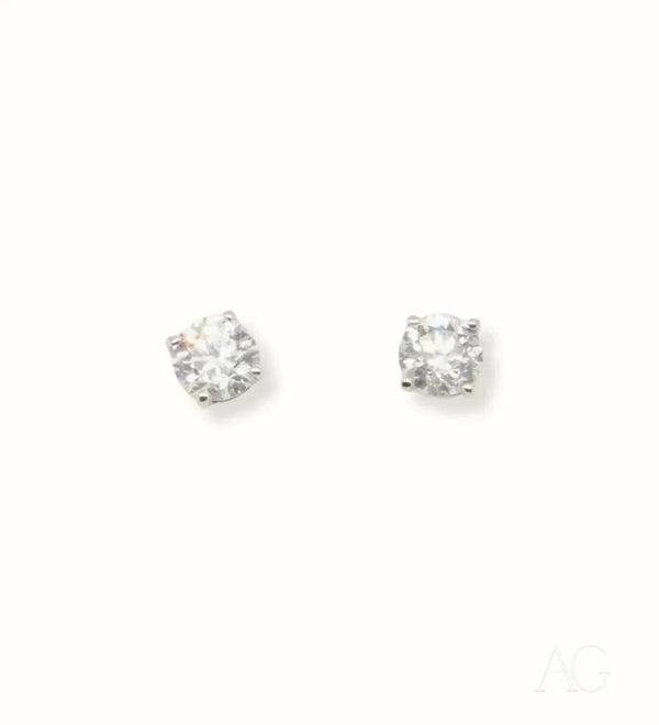 Radiant 18k white gold diamond earrings with round brilliant-cut studs