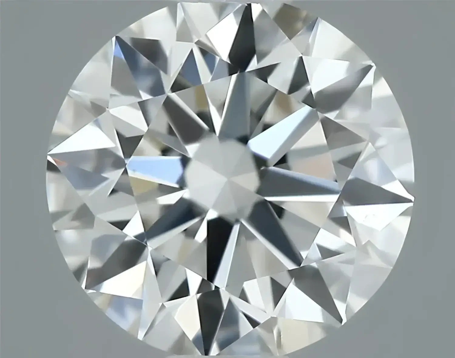 Sparkling round brilliant-cut diamond from Harry Winston royal jewels
