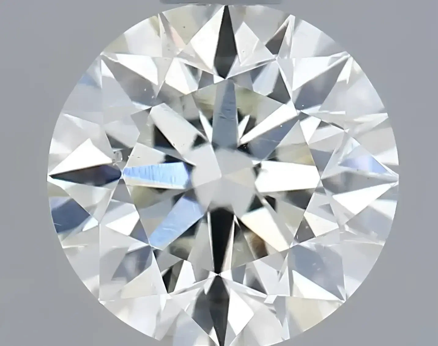 Sparkling round brilliant-cut cursed gem in fine jewelry engagement ring