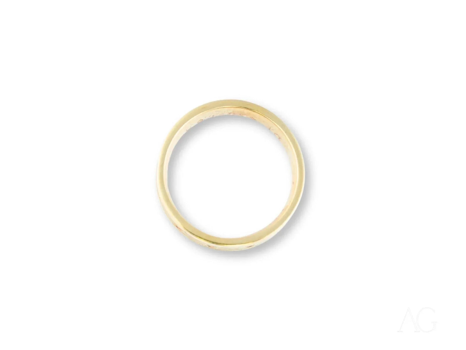 Royal Crest simple gold wedding band with textured accents in art gold jewelry