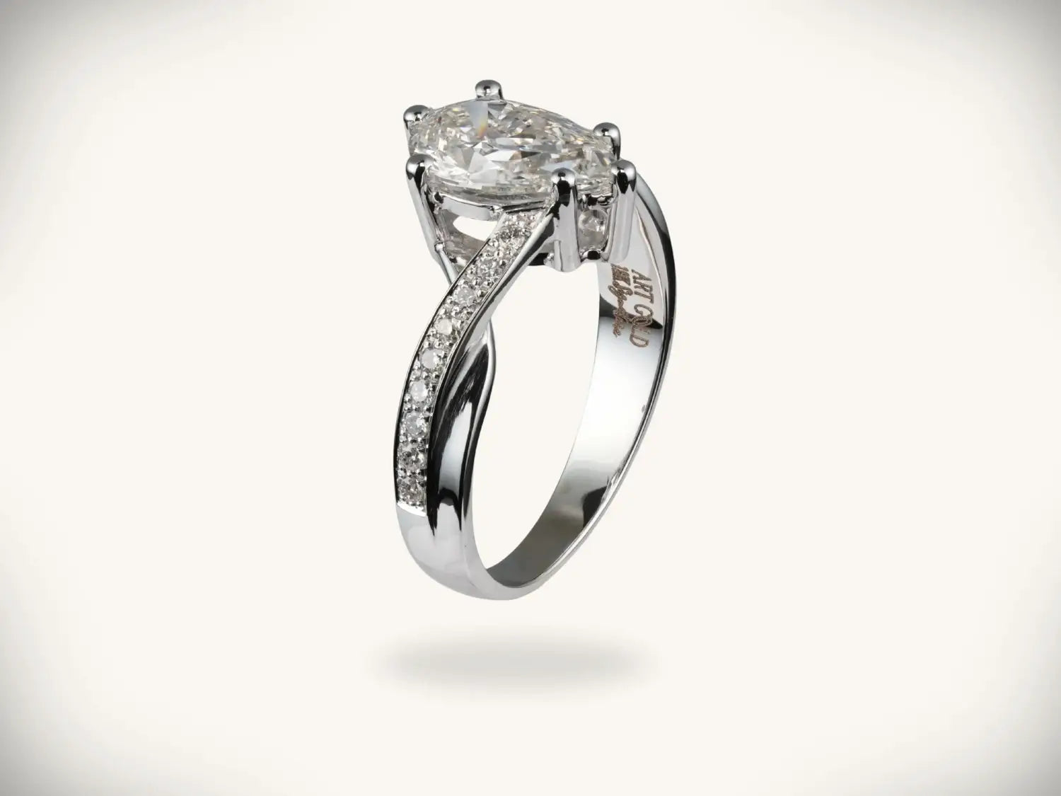 Everett model handbook for 18k gold jewelry.