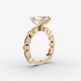 Heritage marquise diamond setting in gold, detail view