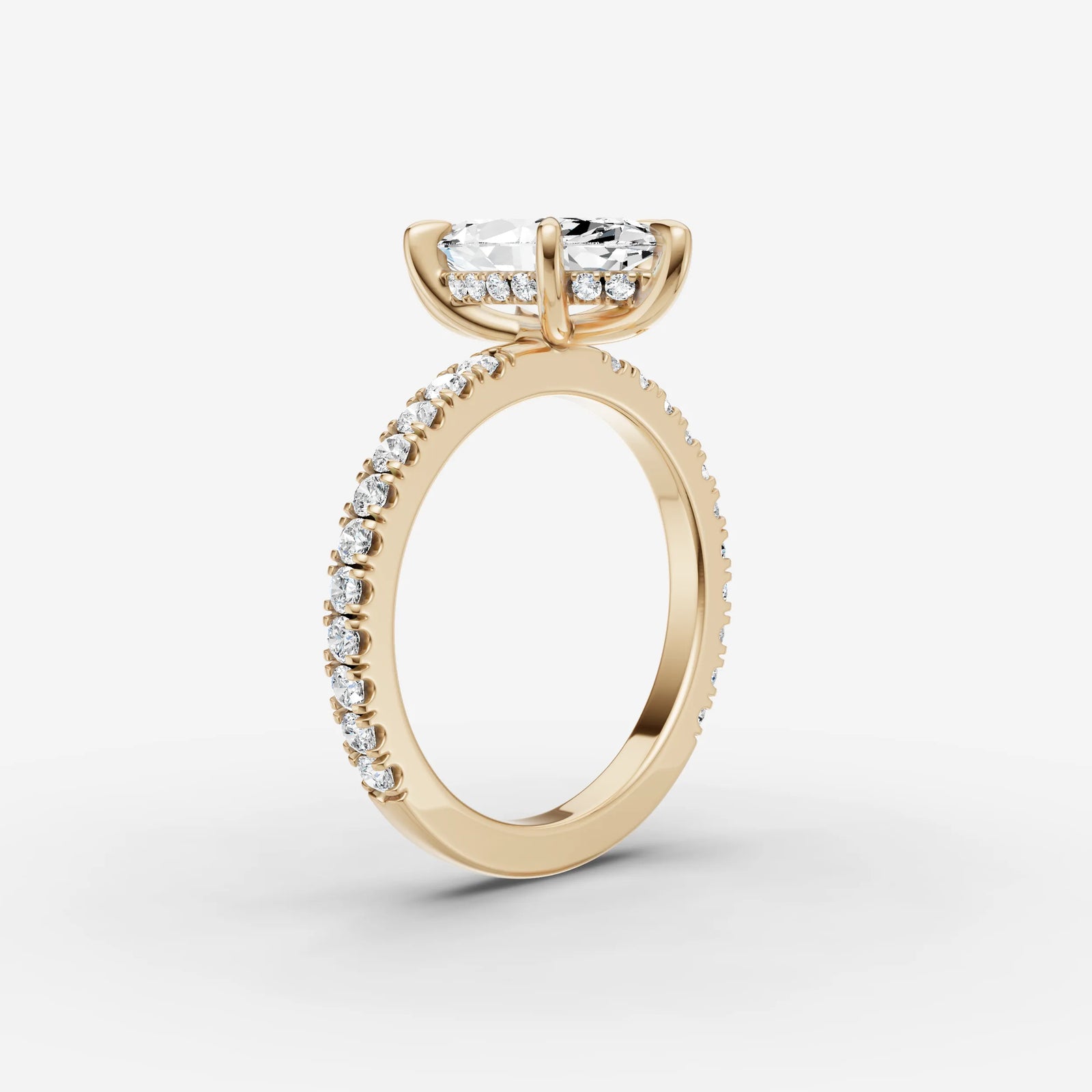 Mystere Etoile marquise diamond setting in gold, detail view