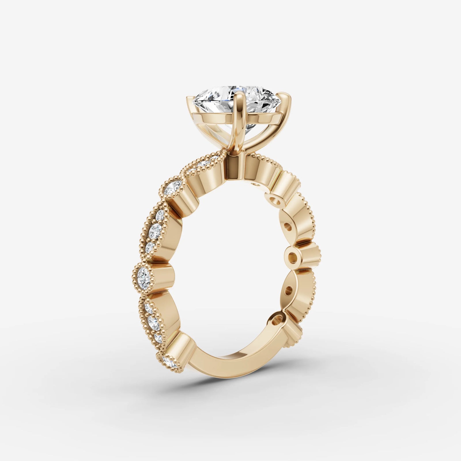 Heritage pear diamond setting in gold, detail view