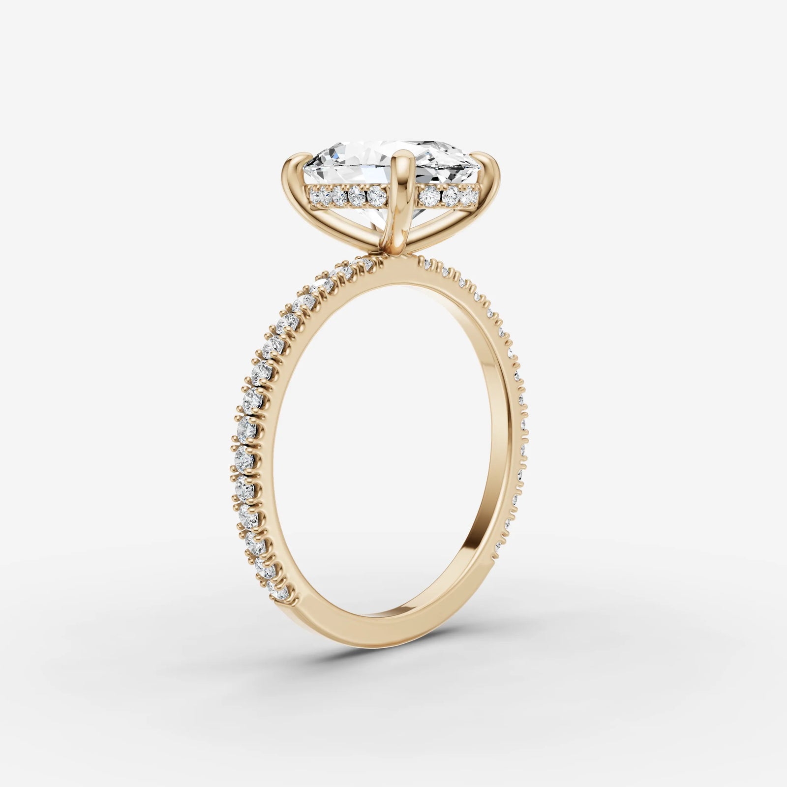 Mystere Etoile oval diamond setting in gold, detail view