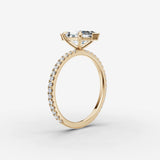 Etoile marquise diamond setting in gold, detail view