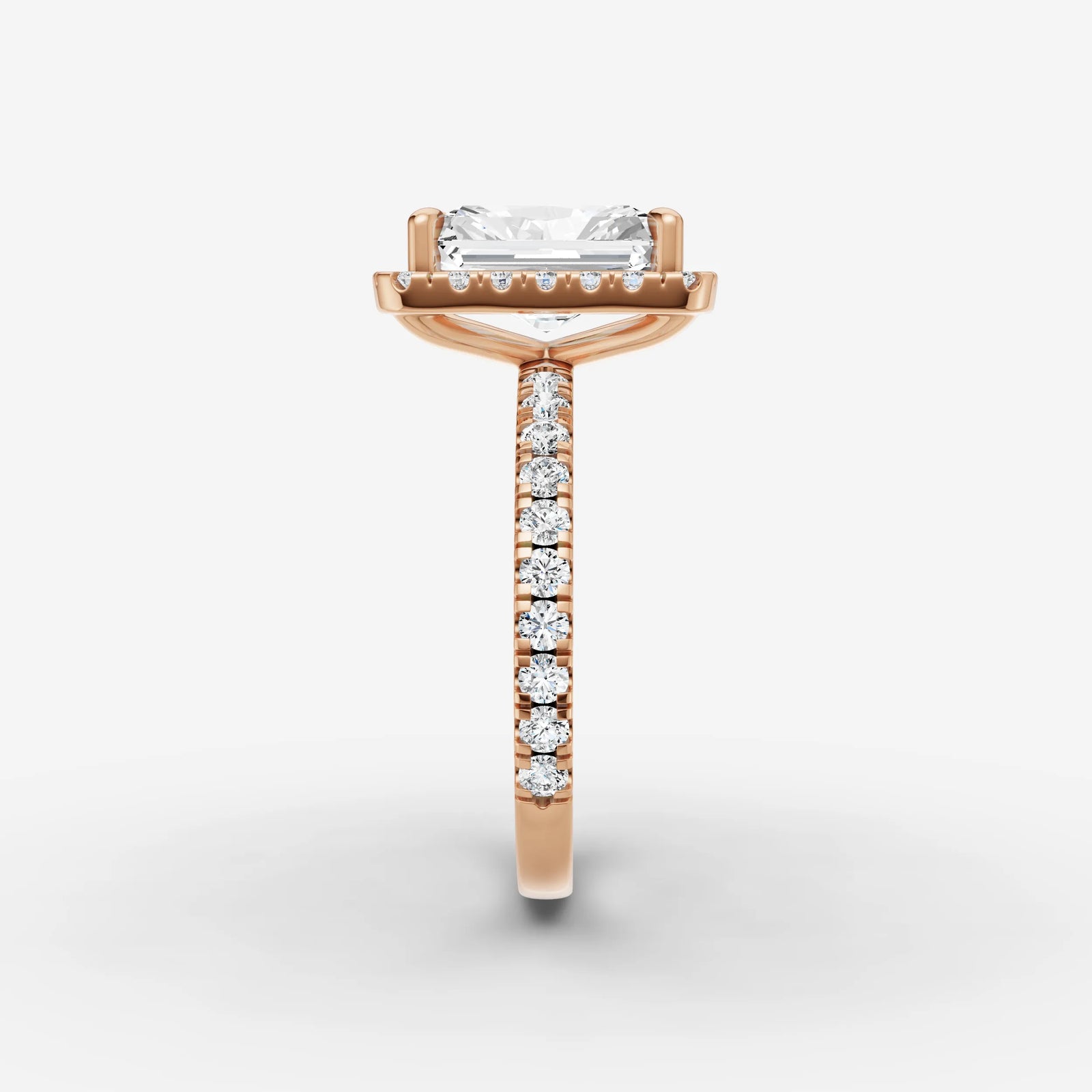 Aurore Etoile radiant diamond setting in gold, view 11