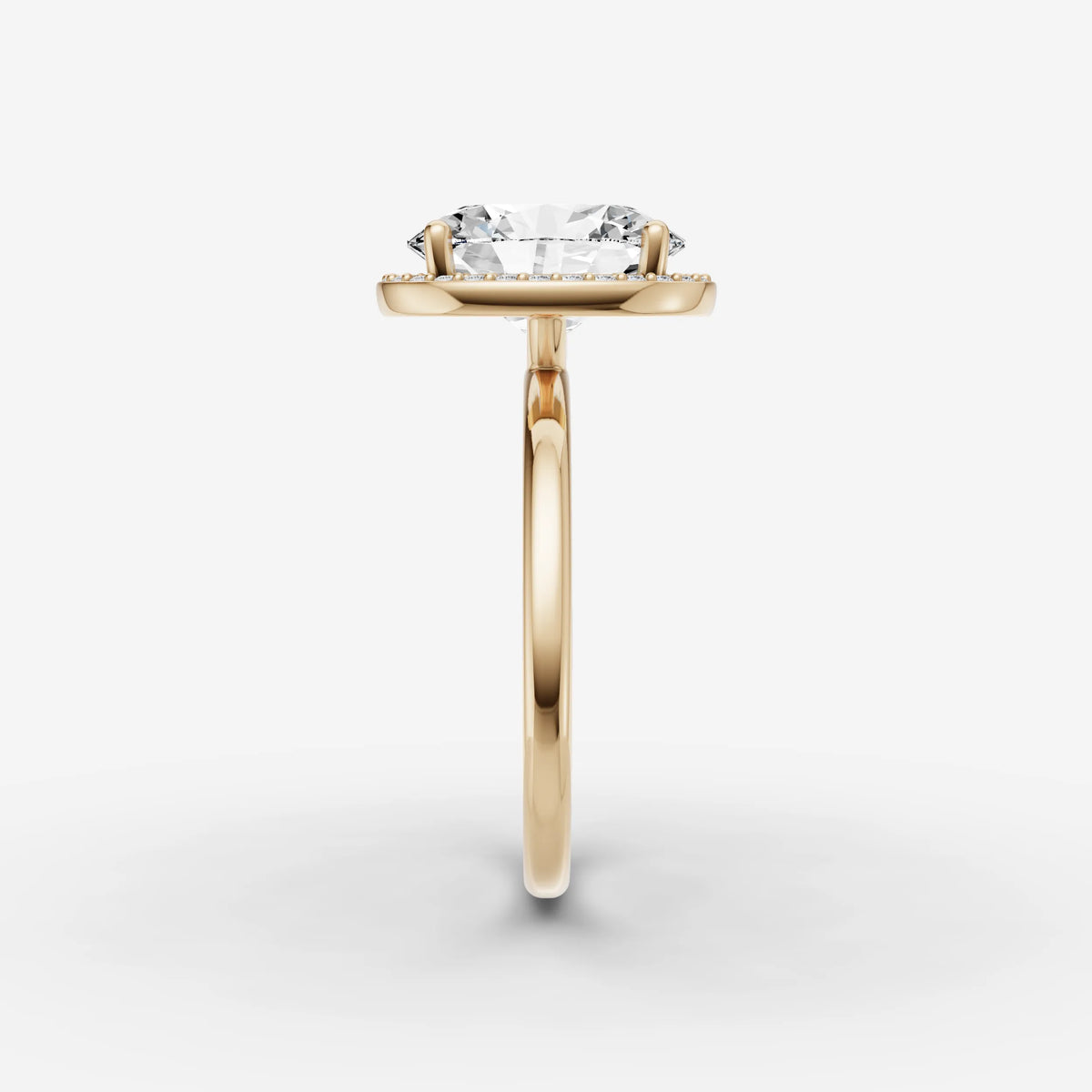 Aurore oval diamond setting in gold, angled view