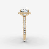 Aurore Etoile cushion diamond setting in gold, angled view