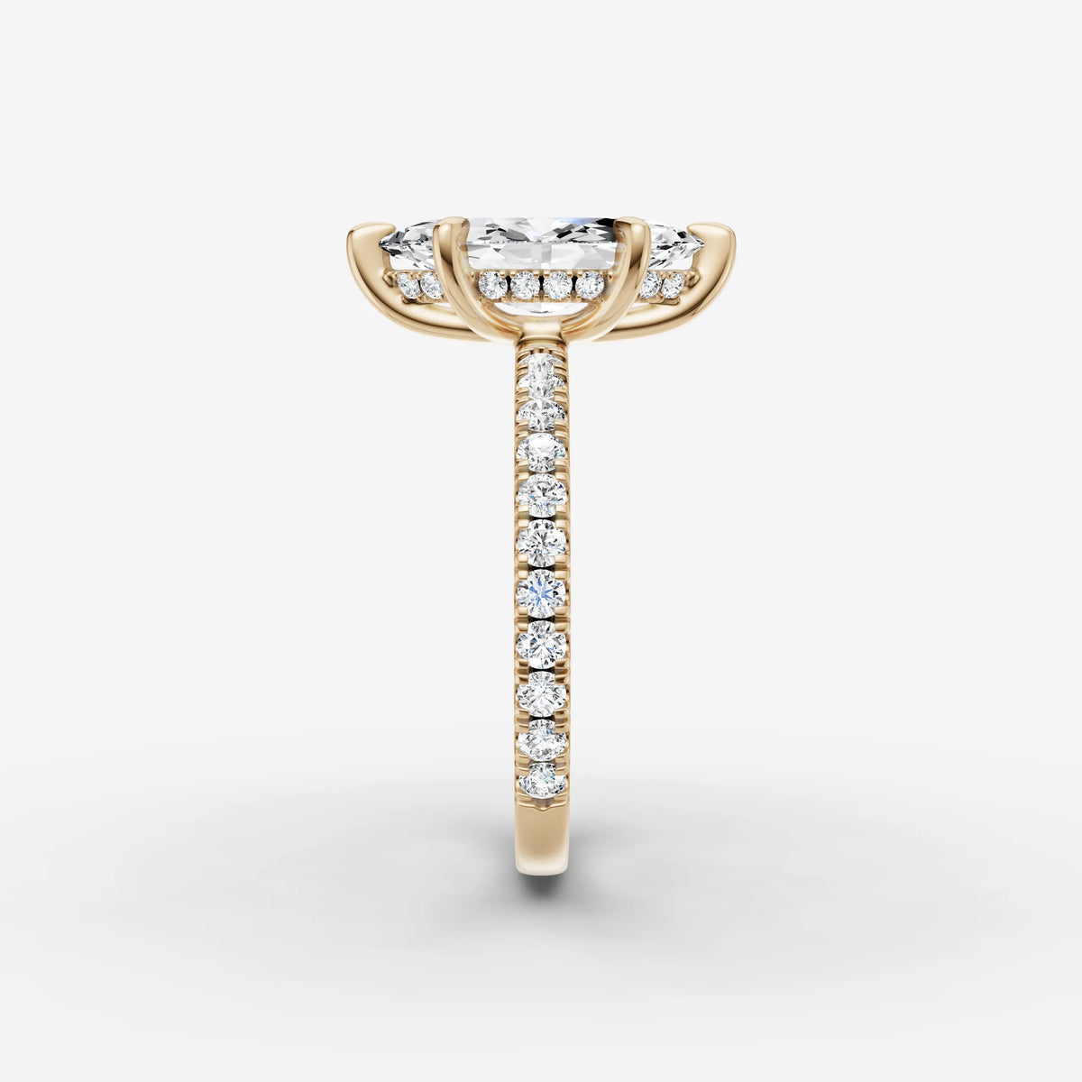 Mystere Etoile marquise diamond setting in gold, angled view