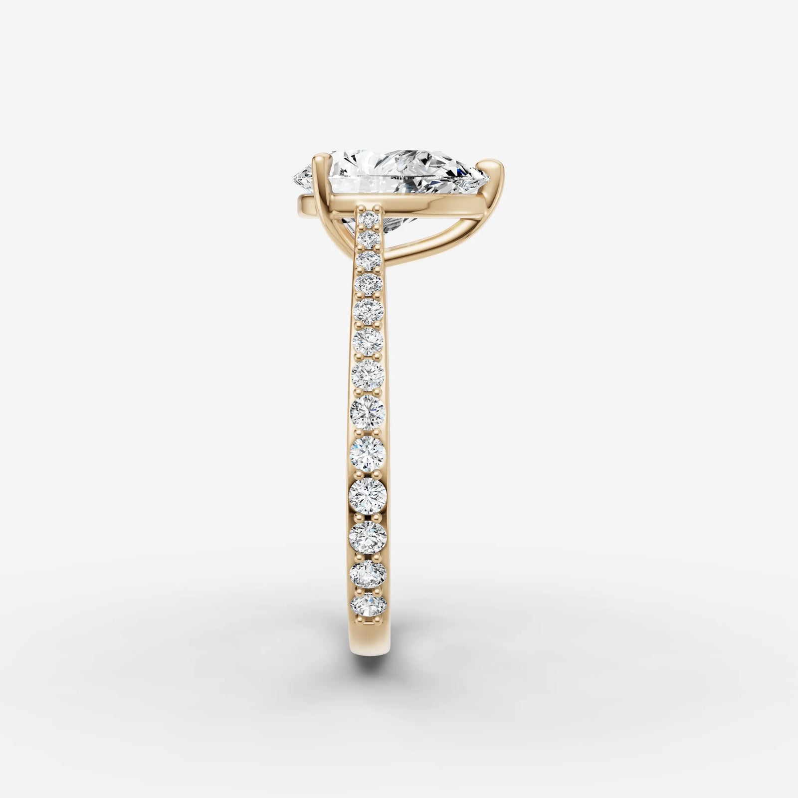 Cathedrale pear diamond setting in gold, angled view