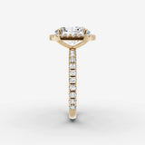 Aurore Etoile oval diamond setting in gold, angled view