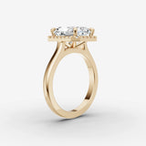 Aurore emerald diamond setting in gold, detail view