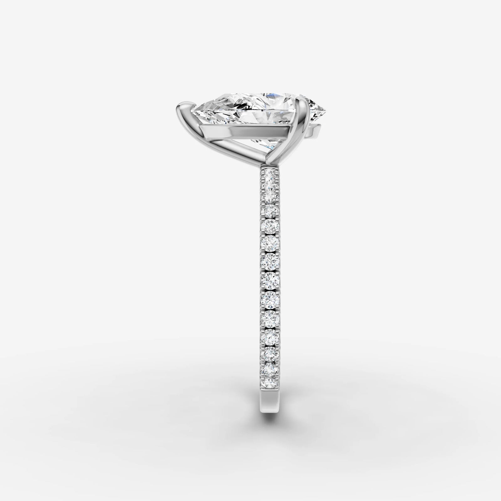Etoile pear diamond setting in gold, view 17
