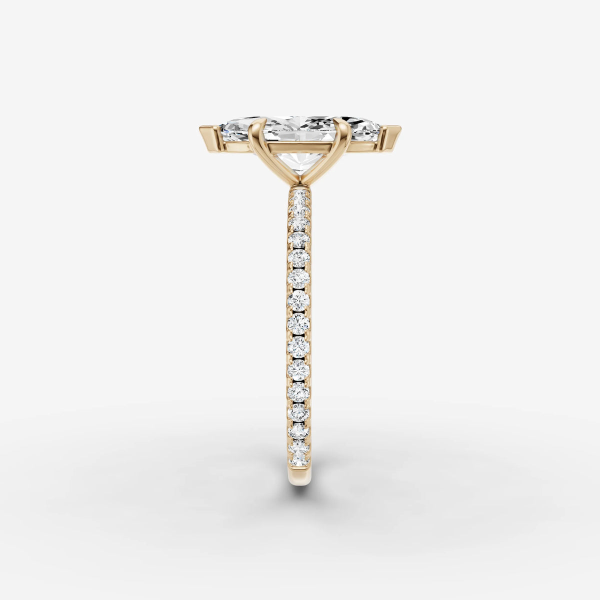 Etoile marquise diamond setting in gold, angled view