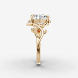 Fleur heart diamond setting in gold, angled view