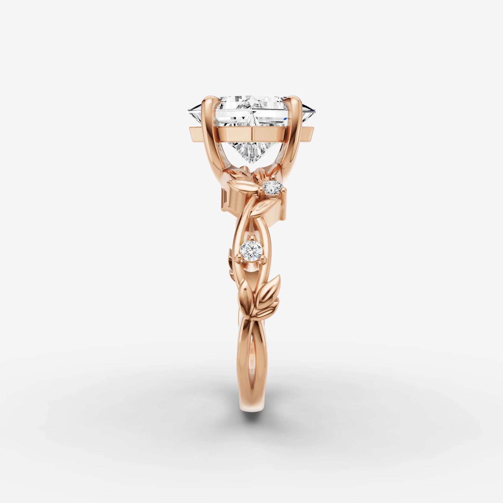 Fleur princess diamond setting in gold, view 11