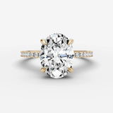 Etoile oval diamond setting in gold, front view