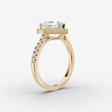 Cathedrale heart diamond setting in gold, detail view