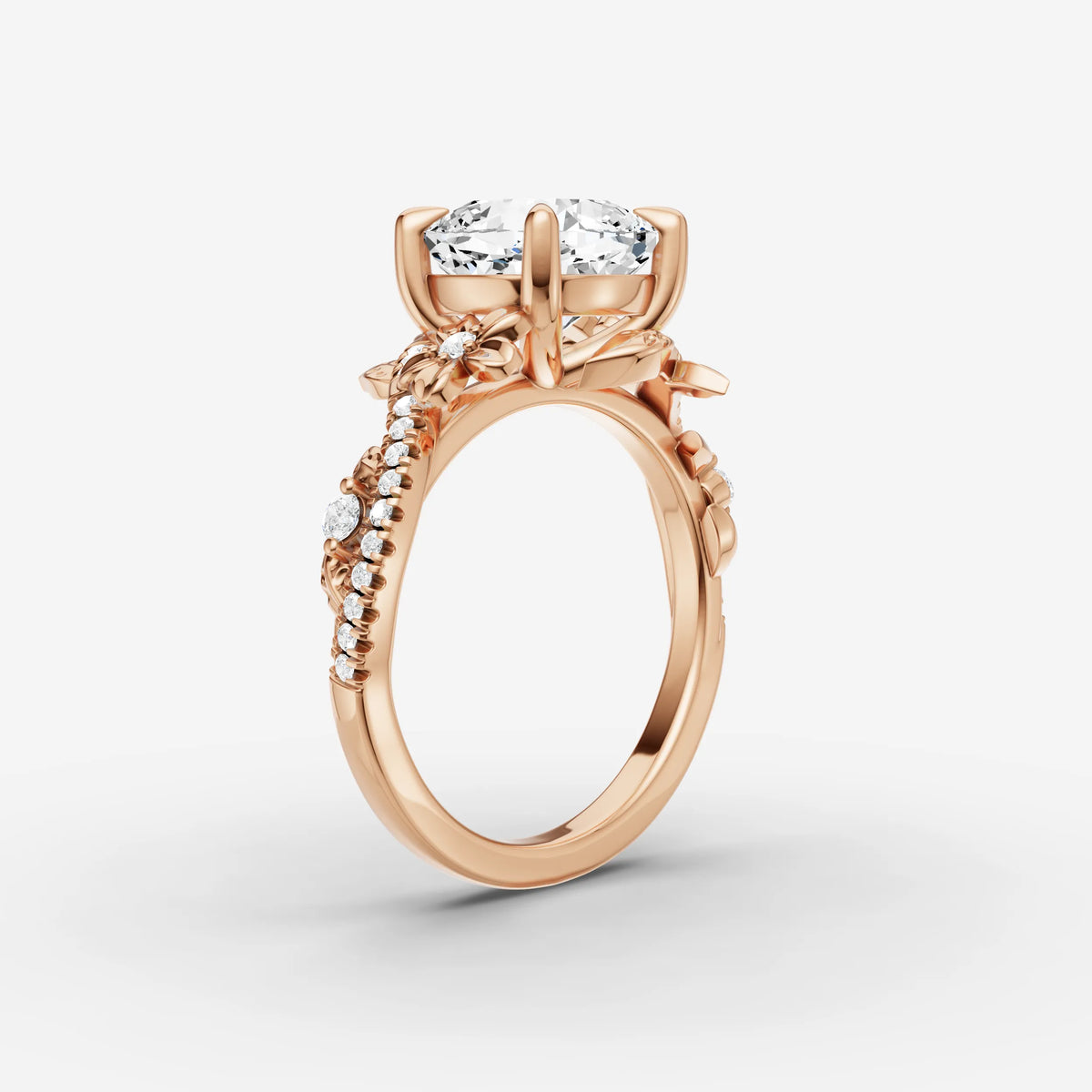 Fleur cushion diamond setting in gold, view 10