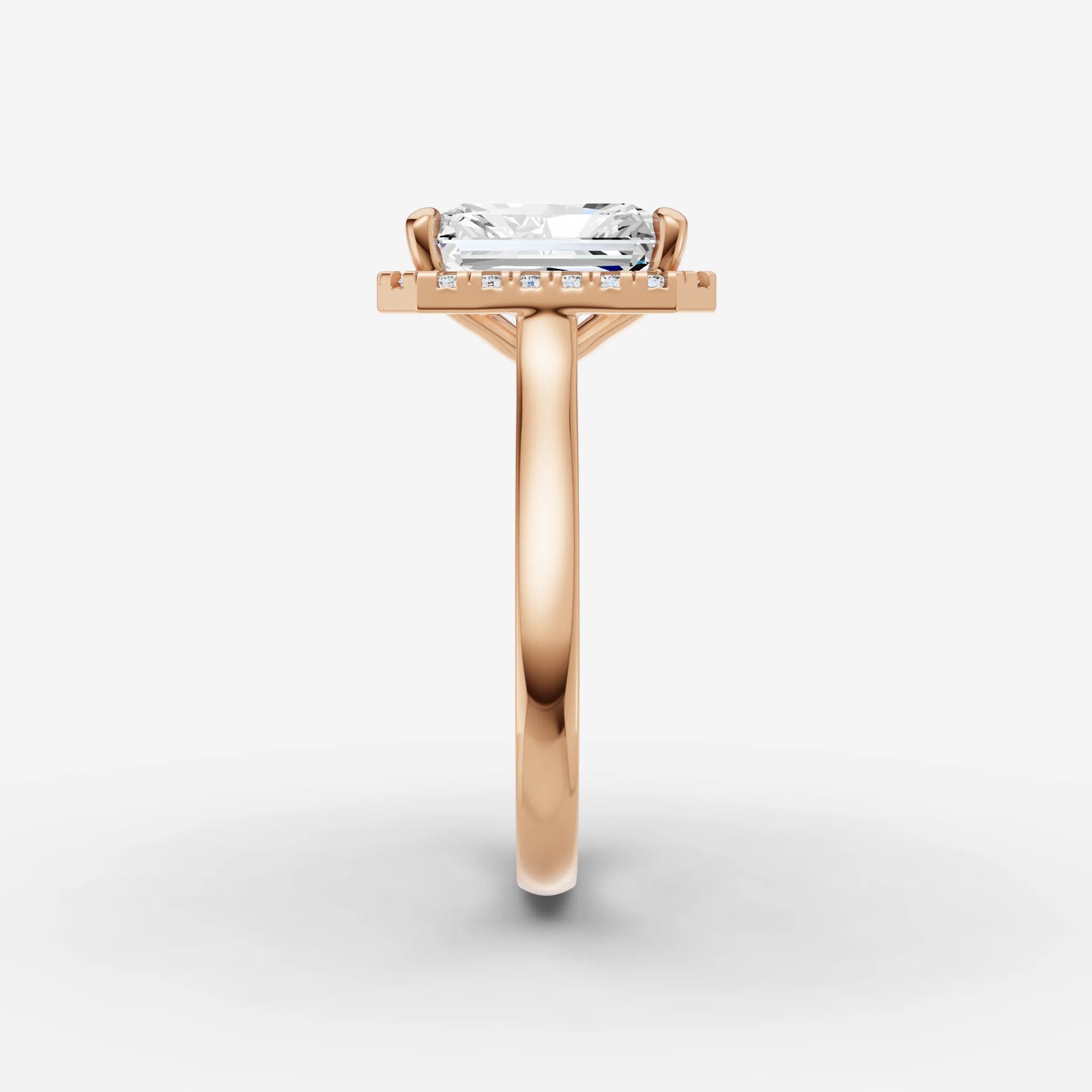 Aurore radiant diamond setting in gold, view 11