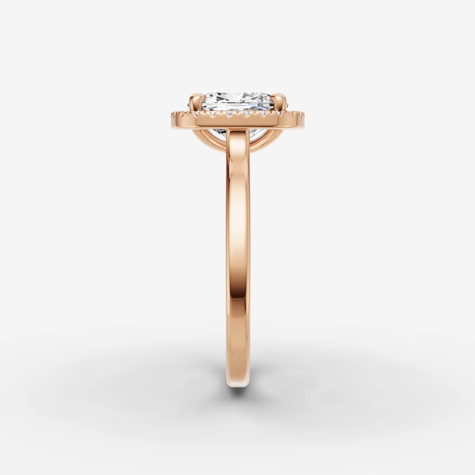 Aurore cushion diamond setting in gold, view 11