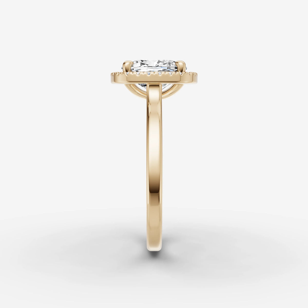 Aurore cushion diamond setting in gold, angled view