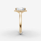 Aurore radiant diamond setting in gold, angled view