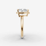 Aurore heart diamond setting in gold, angled view