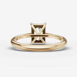 Cathedrale radiant diamond setting in gold, top view
