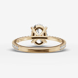 Etoile oval diamond setting in gold, top view