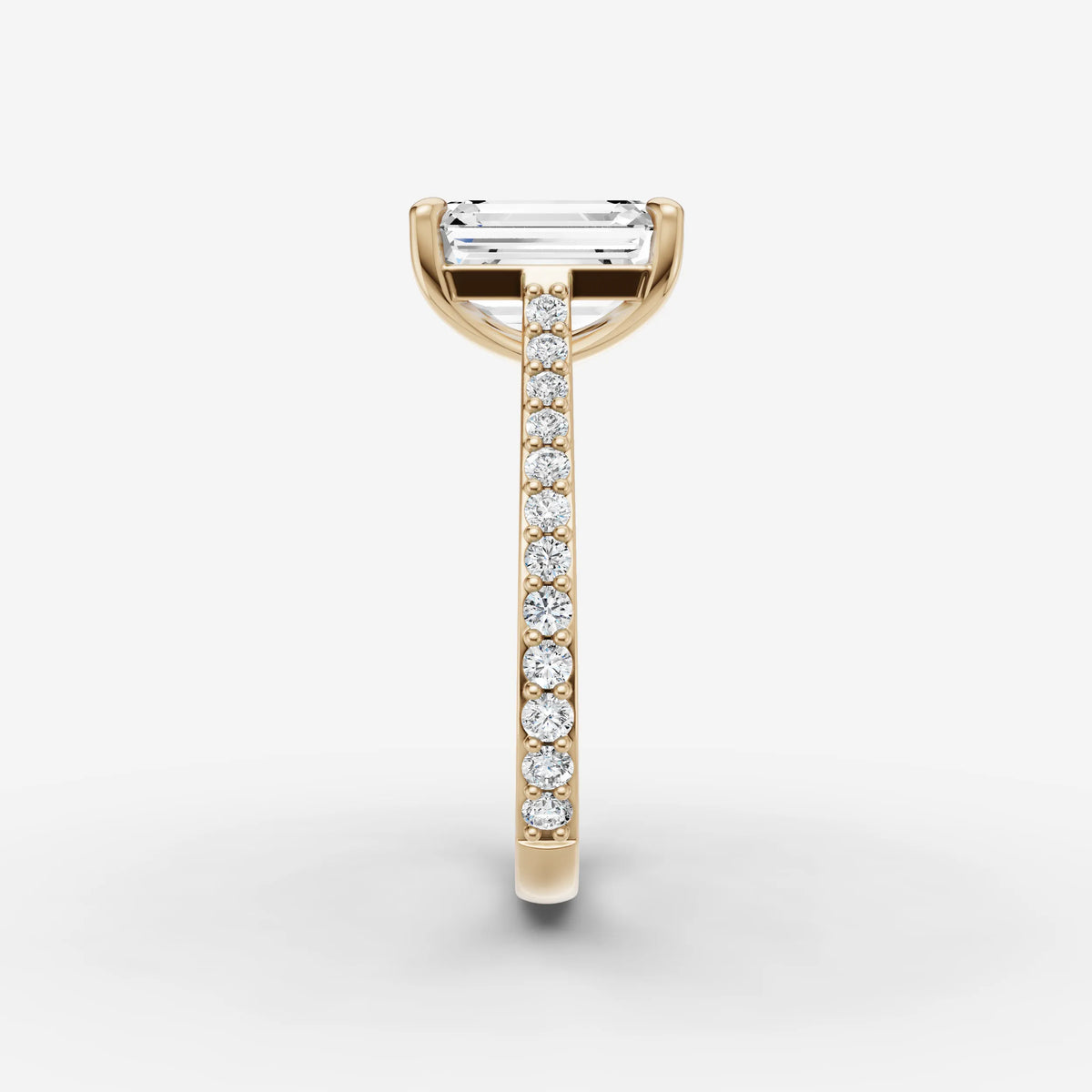 Cathedrale emerald diamond setting in gold, angled view