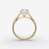 Cathedrale emerald diamond setting in gold, profile angle