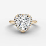 Aurore heart diamond setting in gold, front view