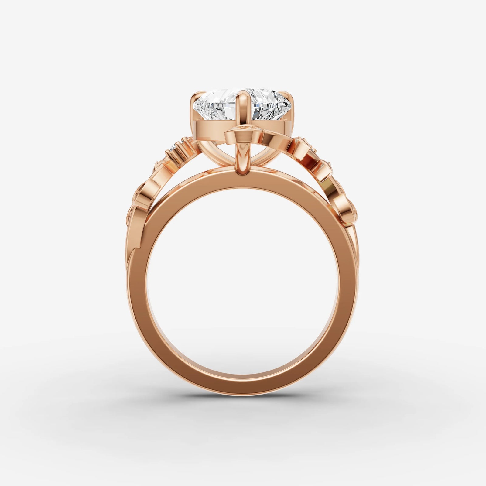 Fleur heart diamond setting in gold, view 8