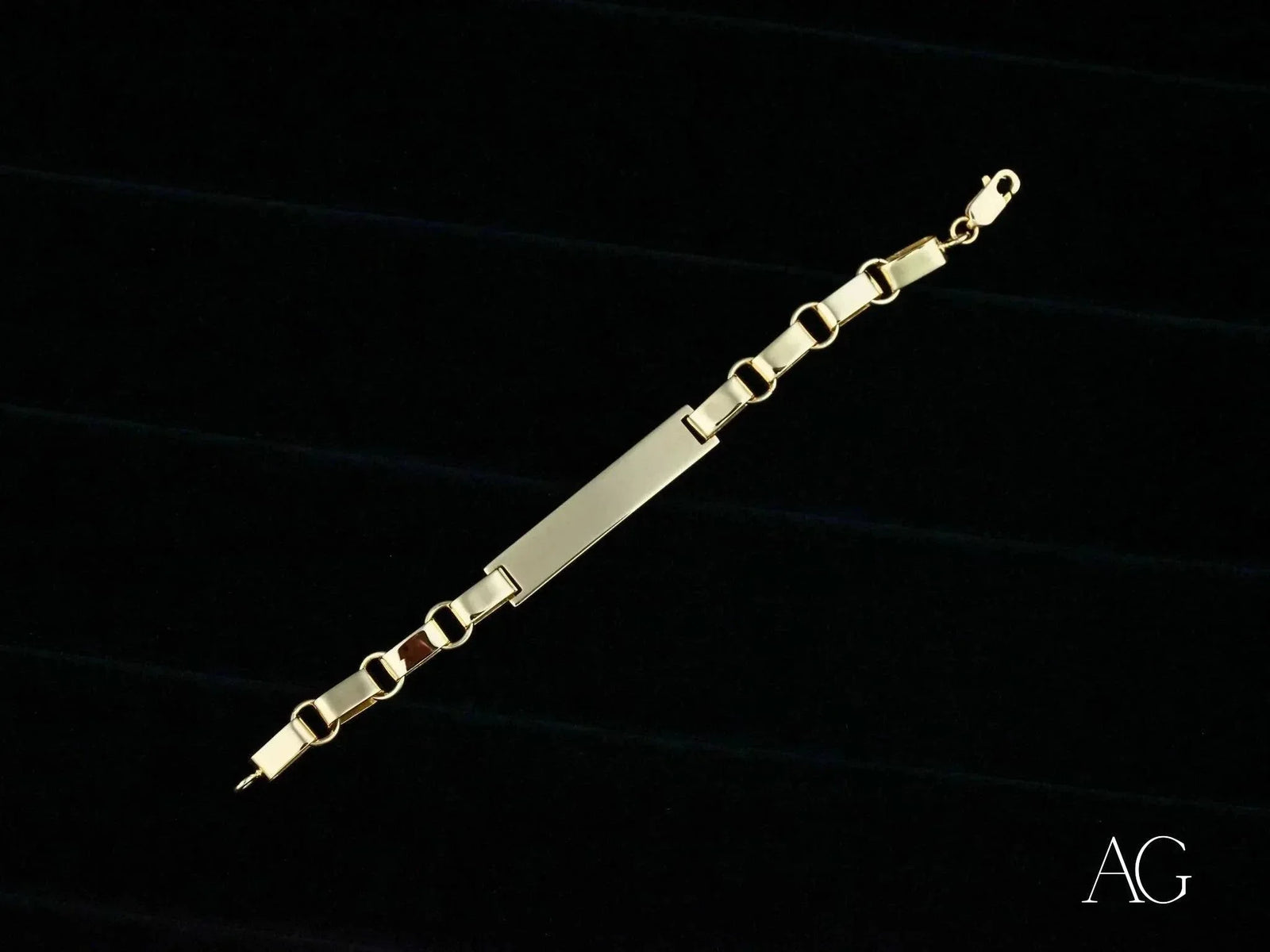 Solid 18k gold kids ID bracelet with unique chain links